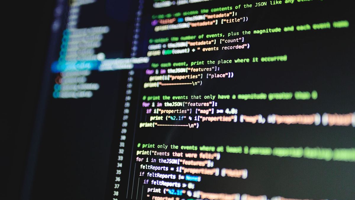 Código de programación en pantalla
